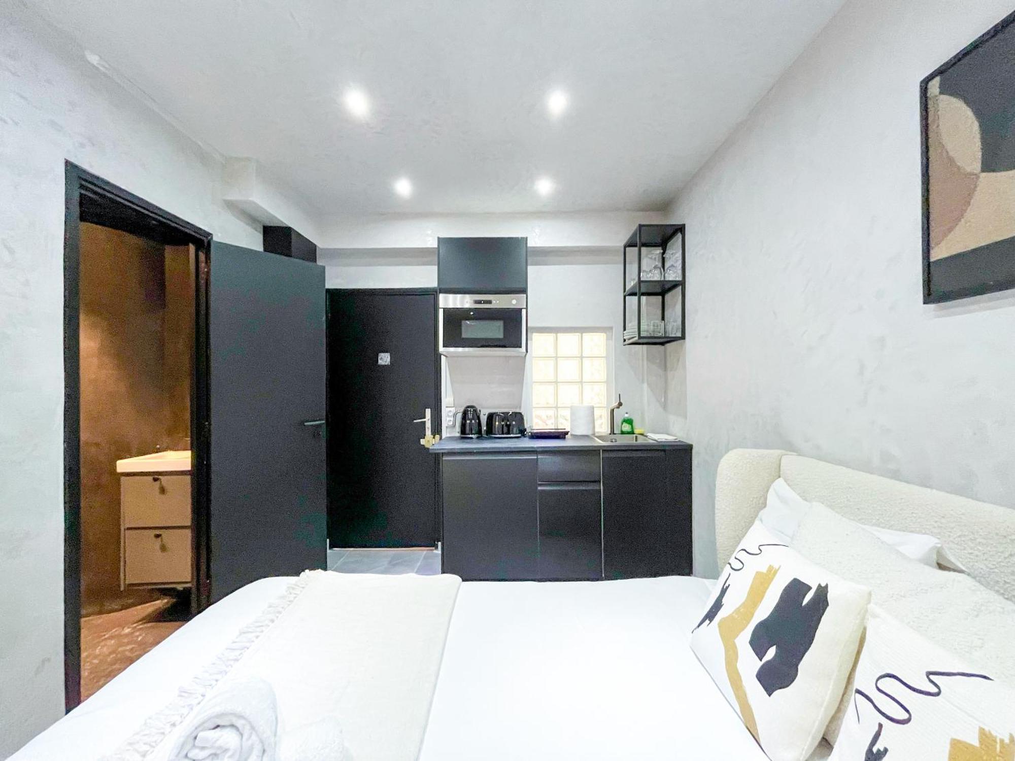Appartement 11 - Champs-elysees