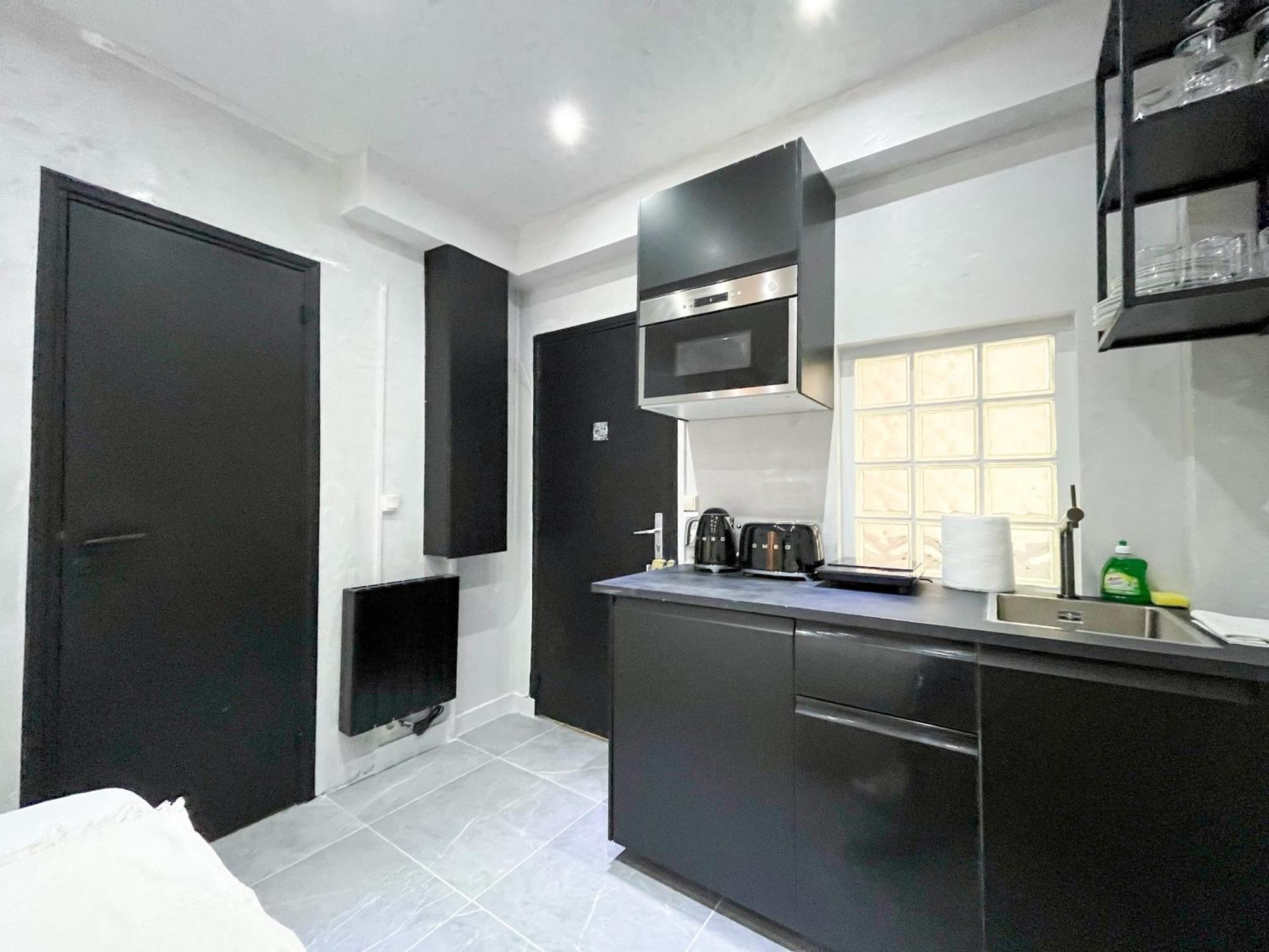Appartement 11 - Champs-elysees
